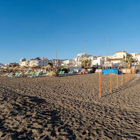 031 Beachfront 2 Bed La Carihuela Private Apartment